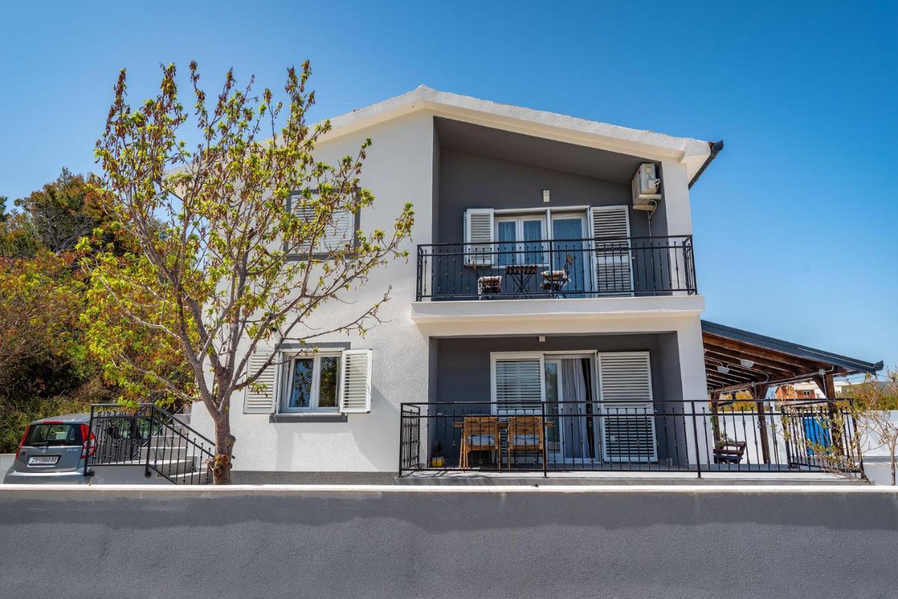 Апартаменты Vitez'S House Novigrad/Knight'S House Novigrad Новиград-Далмация Экстерьер фото